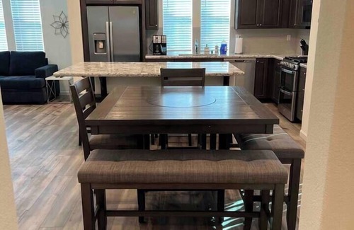 Roseville House | New built*corp/insurance housing*pet*24/7Access