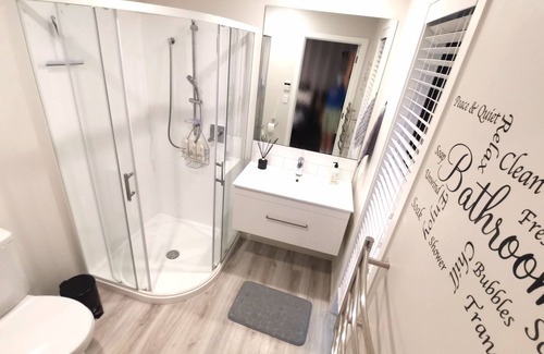 Rolleston House | New Built Guest Suite in Rolleston