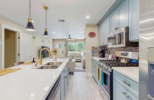 Southeast Houston House | New Built House with Style.B.