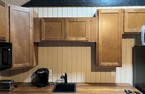 Roseland Cabin | New cabin 1 mile from Blue Ridge Parkway. Minutes from Appalachian Trailnnnnn