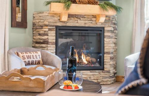 Branson House | New Cabin at Tall Timbers! Free Tickets! Indoor and Outdoor Pools!