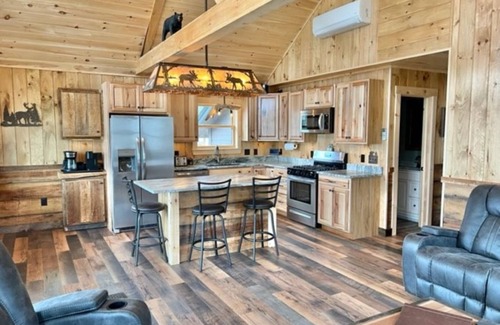 Eustis Cabin | New Cabin in Eustis.Mtn, River & Dam Views