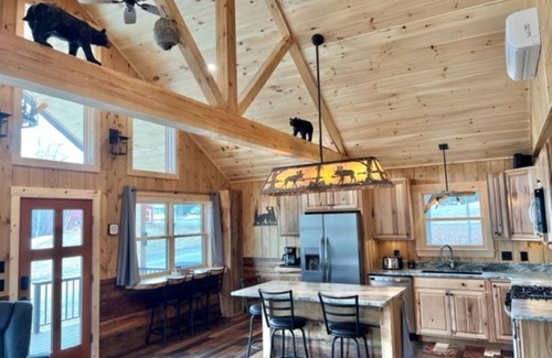 Eustis Cabin | New Cabin in Eustis.Mtn, River & Dam Views