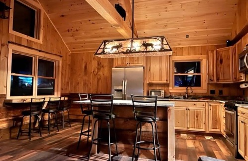Eustis Cabin | New Cabin in Eustis.Mtn, River & Dam Views