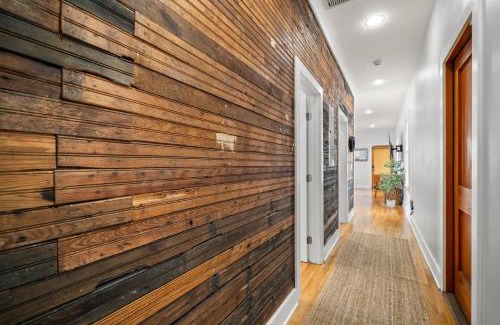 Historic Ybor House | NEW! Casa Fuente - Beautifully Renovated Ybor Bungalow, Steps to 7th Ave