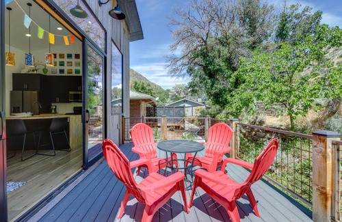 New Castle House | New Castle Getaway with Grill and Mountain Views!