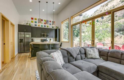 New Castle House | New Castle Getaway with Grill and Mountain Views!