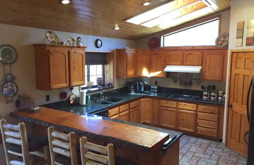 Eagle Mountain Estates House | NEW! Castlewood Lodge with Hot Tub & Game Room