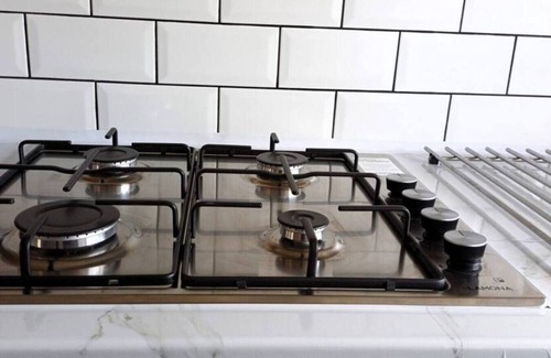 Luton House | NEW! Central 3BR Home Near Station & Airport