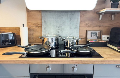 Lemfoerde Apartment | NEW! Central and modern apartment in top location & close to the Dümmer
