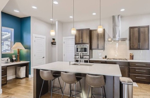 Northfield Apartment | New Central Park Home! Near DIA,20mins to Downtown