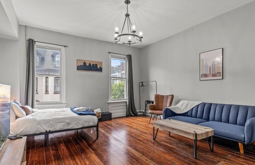 Parkway Museum District Apartment | New Central Philly apartment!