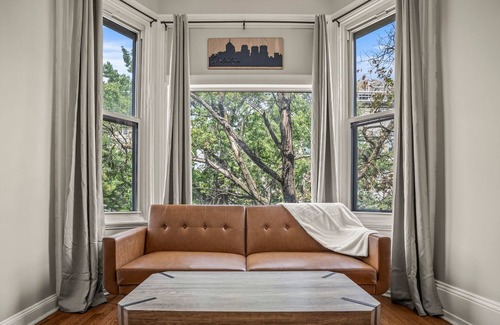 Parkway Museum District Apartment | New Central Philly apartment!