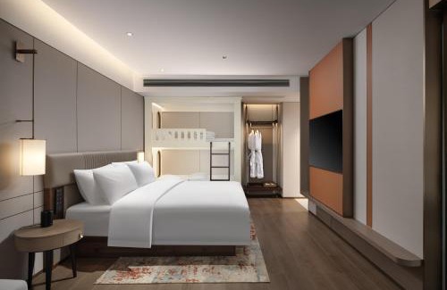 Tongxiang Hotel | New Century Mansion Hotel Tongxiang Puyuan International Trade Center