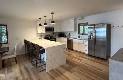 Solon Mills House | NEW! Chain O’ Lakes Getaway: Waterfront Fun