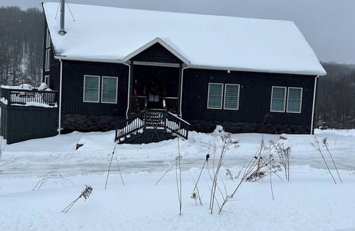 Ellicottville Ski Chalet | New Chalet 2 Bedroom guest apartment
