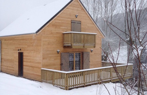 Mont-Dore Ski Chalet | New chalet in 2013, comfortable, wifi, walk-accessibility
