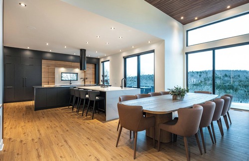La Conception House | NEW! Chalet Mont-Steele | 5 Bedrooms | Hot tub | Outdoor Pool/Tremblant Living