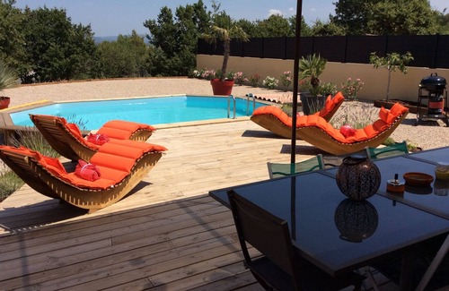 Le Puy-Sainte-Reparade Villa | New charming villa with pool near Aix-en-Provence and Luberon