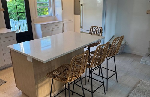 Green Harbor-Cedar Crest House | NEW! Charming 2-bedroom house in Green Harbor Marshfield WALK TO BEACH
