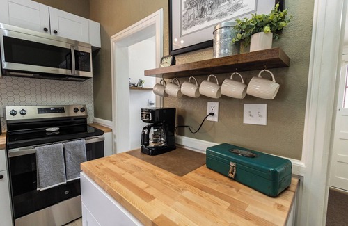 Butte House | NEW! Charming 2-bedroom house in Uptown Butte
