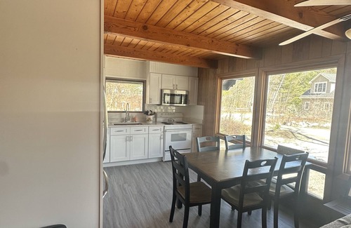 West Alton House | New Charming Chalet with Lake Winni Views