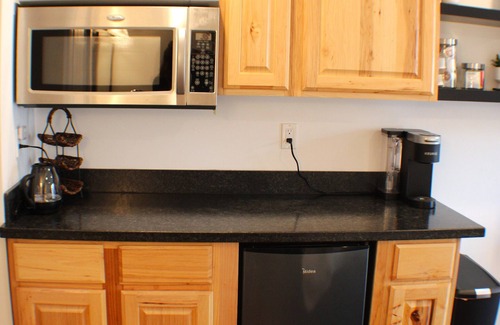 Livingston Apartment | NEW! Charming Downtown Hideaway