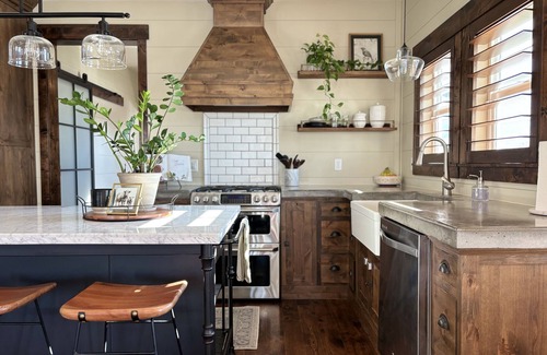 Mapleton Cottage | New! Charming Family Cottage: Perfect Blend of Beauty & Coziness.