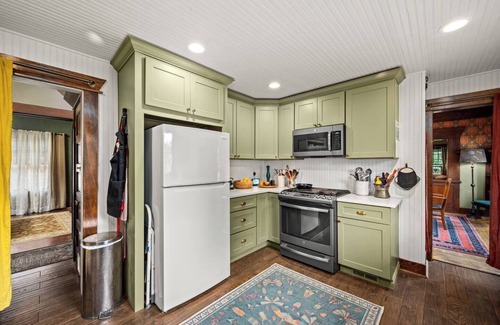 Spirit Lake House | NEW! Charming home in Spirit Lake!
