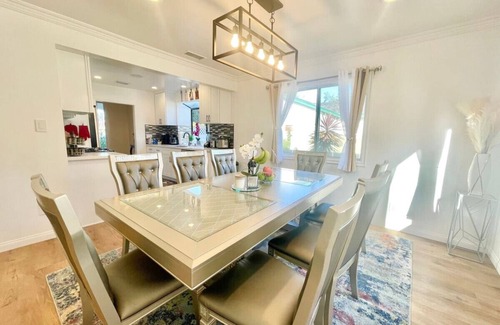 Riverview West House | New Charming Spacious Disneyland Pool Home
