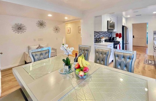 Riverview West House | New Charming Spacious Disneyland Pool Home