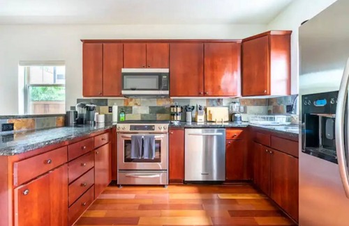 Miller Park House | NEW! Cheerful 2-bedroom Home with Parking and WFH