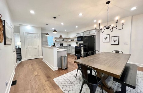 Cicero House | NEW Cicero LAKE HOUSE - Sleeps 9