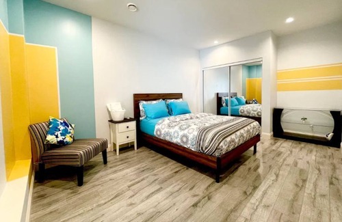 West Abbotsford House | New Clean modern Entire Suite w/ Unbeatable Value.