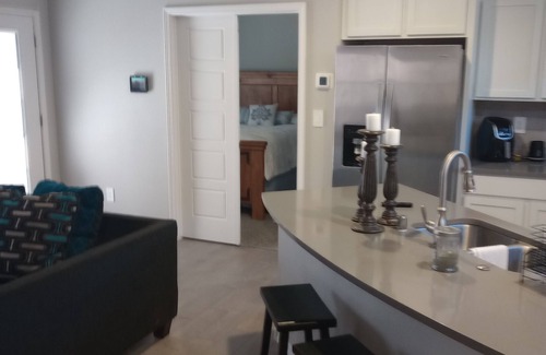 Los Lunas House | New clean safe place to stay 25 minutes from Albuquerque.