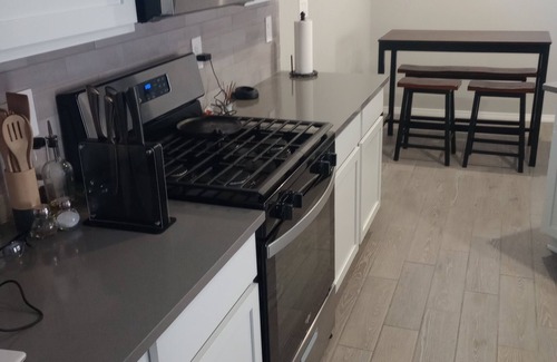 Los Lunas House | New clean safe place to stay 25 minutes from Albuquerque.