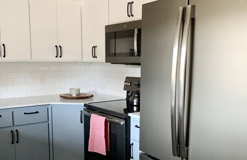 Waco House | NEW!! Coblentz Farm Cottage