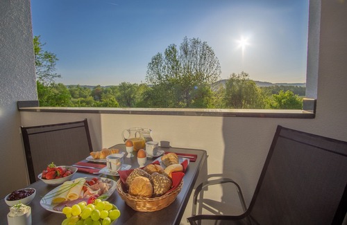 Schwemlingen Apartment | New comfort apartment with garden, terrace and barbecue. Feeling good included.