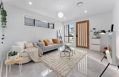Kellyville Ridge House | New, Comfy & Fully Equipped 3BR Home in Kellyville
