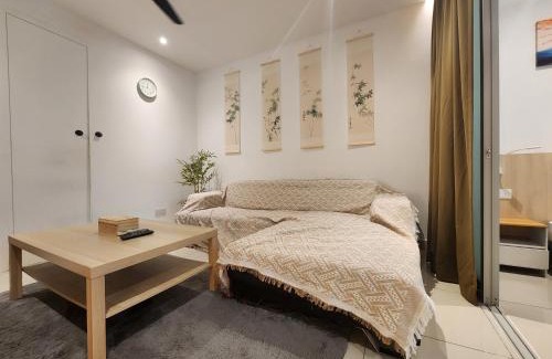 Seri Kembangan Apartment | NEW Comfy Muji Studio 3Elements Seri Kembangan