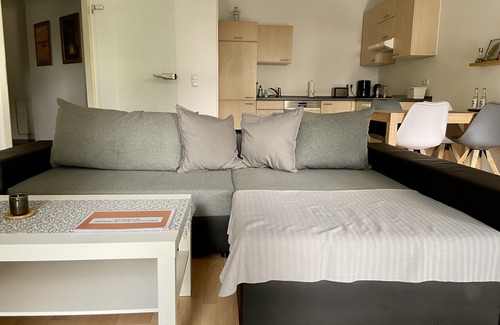 Rahnsdorf Apartment | New, completely furnished vacation apartment by Müggelsee