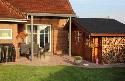 Timmel House | NEW Conny vacation home with bathing jetty and rowing boat