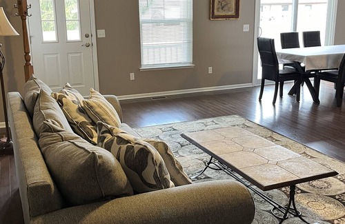 Saline House | New Construction 3 BR- 3.5 BA Ann Arbor U of M Football