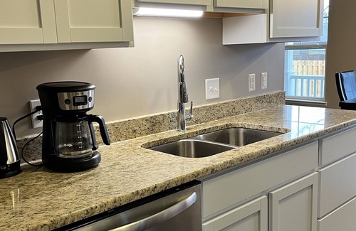 Saline House | New Construction 3 BR- 3.5 BA Ann Arbor U of M Football