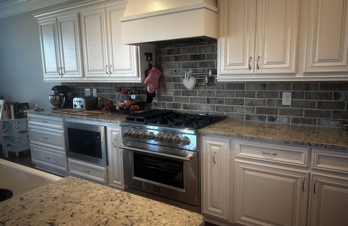 Evans House | New Construction! 5-bedroom home in Evans,GA with WiFi,Jacuzzi,Chef's Kitchen