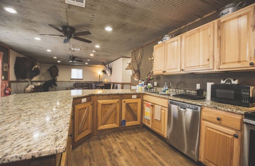 Clay Center Cabin | New Construction perfect for outdoor enthusiast centrally located