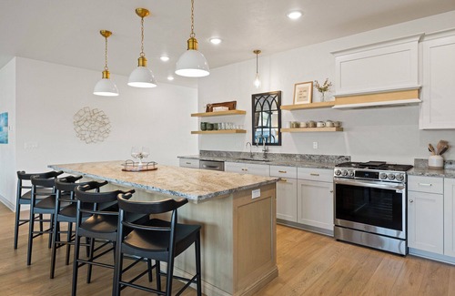 Egg Harbor House | New Construction-Private home in Egg Harbor + great for groups