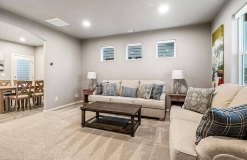 Ponderay Cottage | New Cottage Near Downtown, Beach & Skiing #124