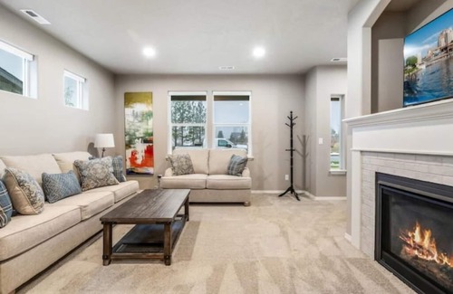 Ponderay Cottage | New Cottage Near Downtown, Beach & Skiing #124