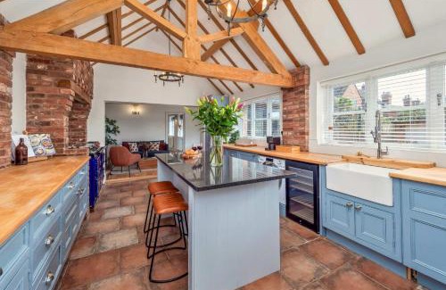 Abbots Bromley House | NEW - Country House, Staffordshire